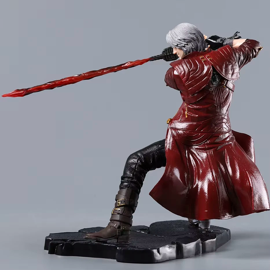 Dante - Devil May Cry - Figura de Acción 24 cm - En Caja - PVC / Plástico