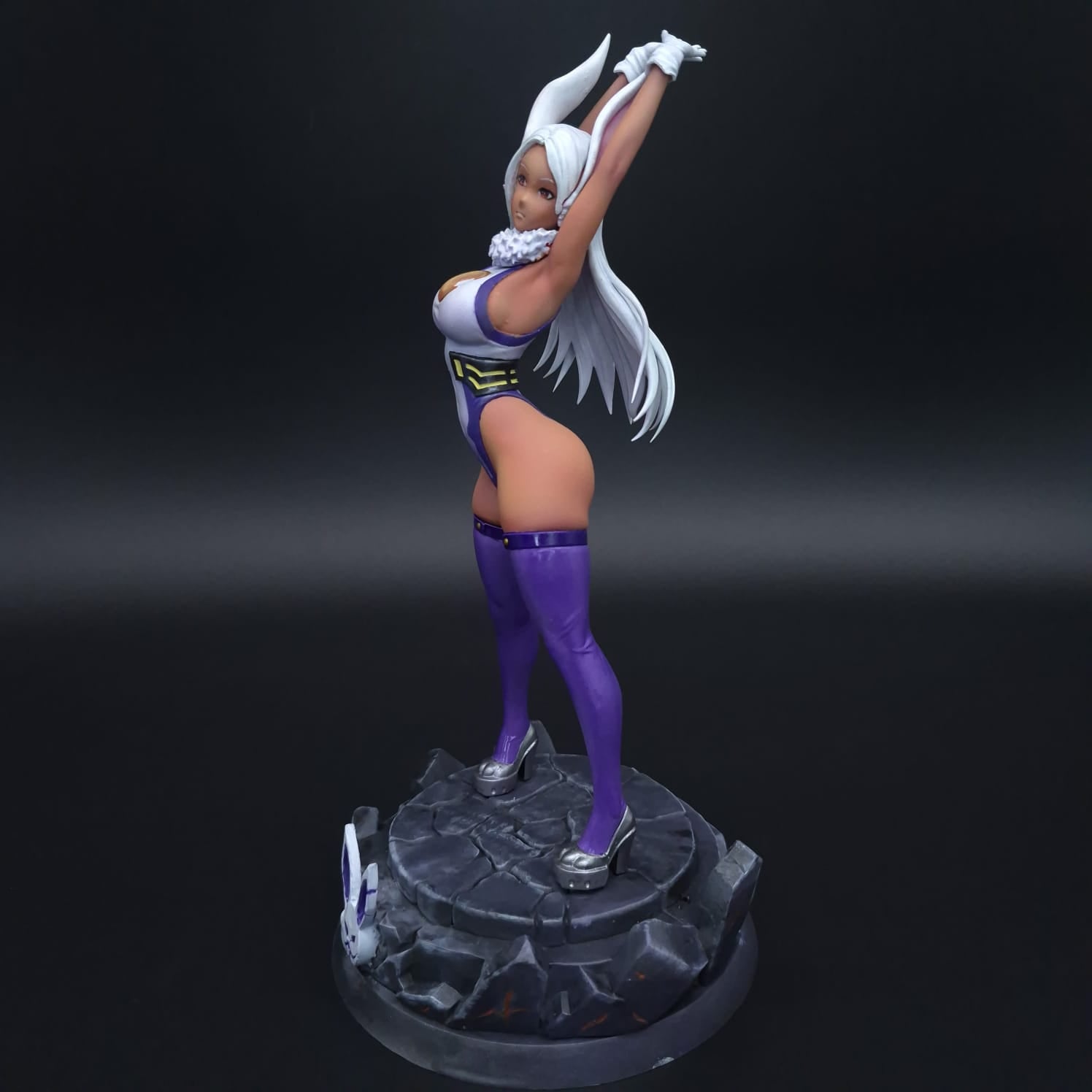 Rumi Usagiyama- Mirko- My Hero Academia - Figura de Acción 25 cm - En Caja - Resina