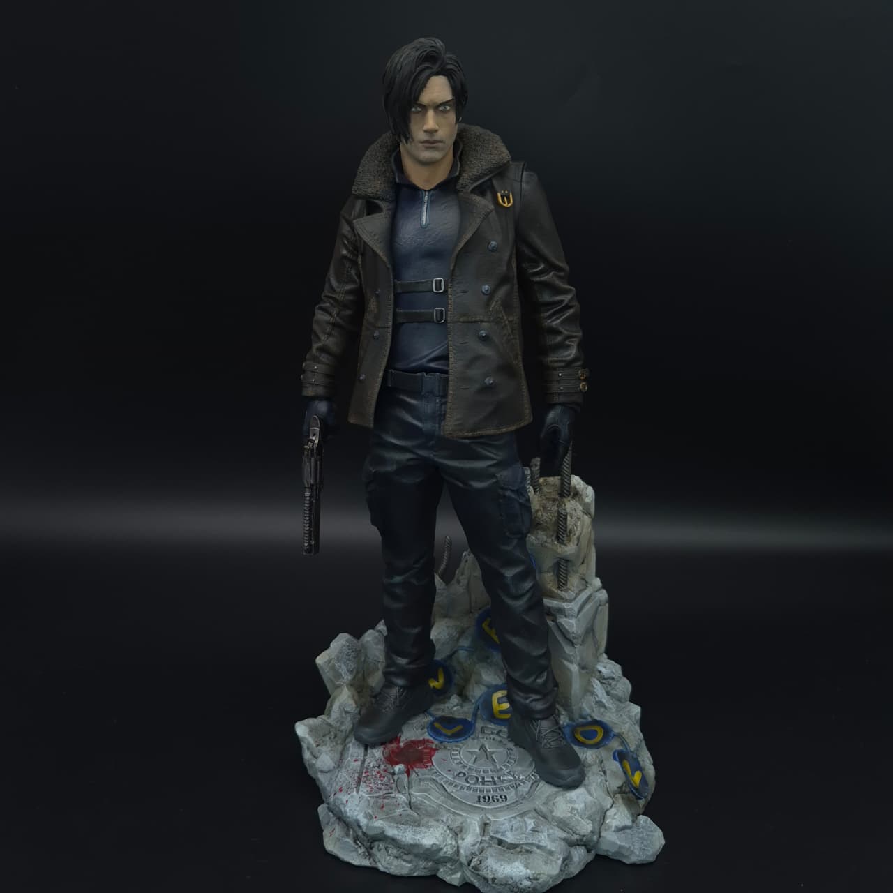 Leon Kennedy 2 Torsos - Resident Evil- Figura de Acción 33 cm - En Caja - Resina