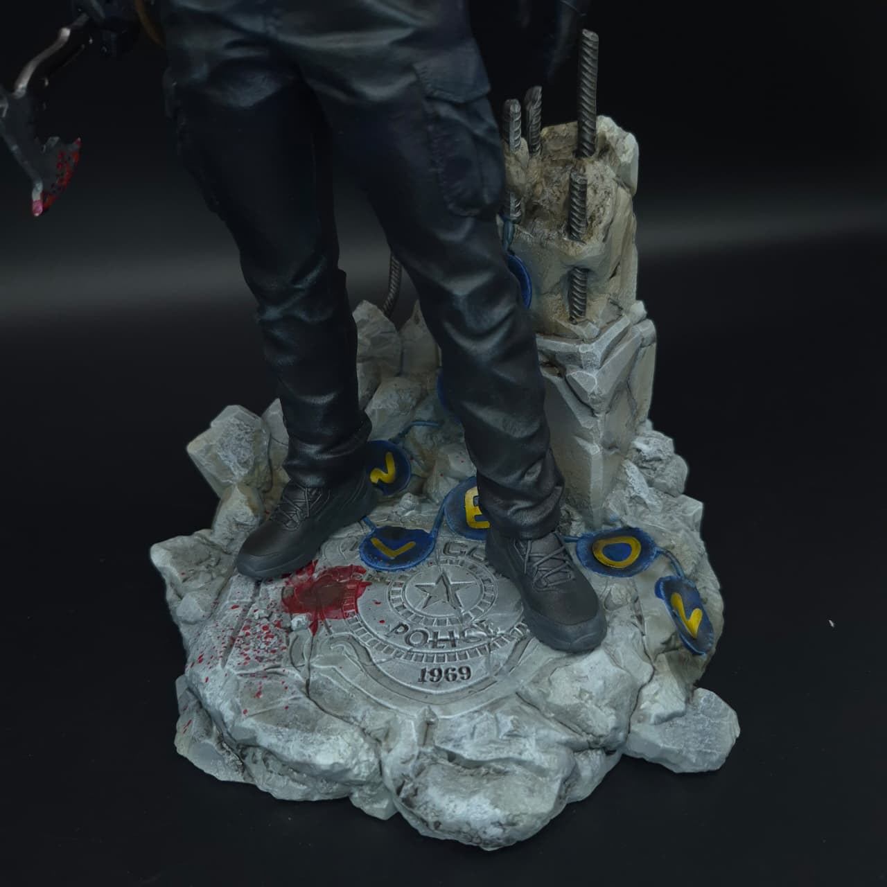 Leon Kennedy 2 Torsos - Resident Evil- Figura de Acción 33 cm - En Caja - Resina