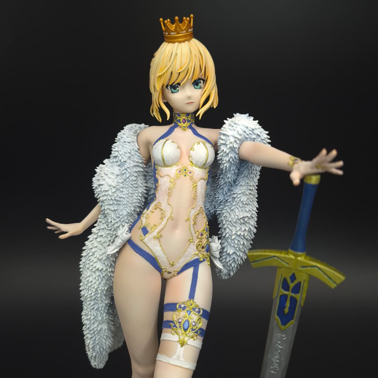Saber- Fate/stay night- Figura de Acción 23.5 cm - En Caja - Resina