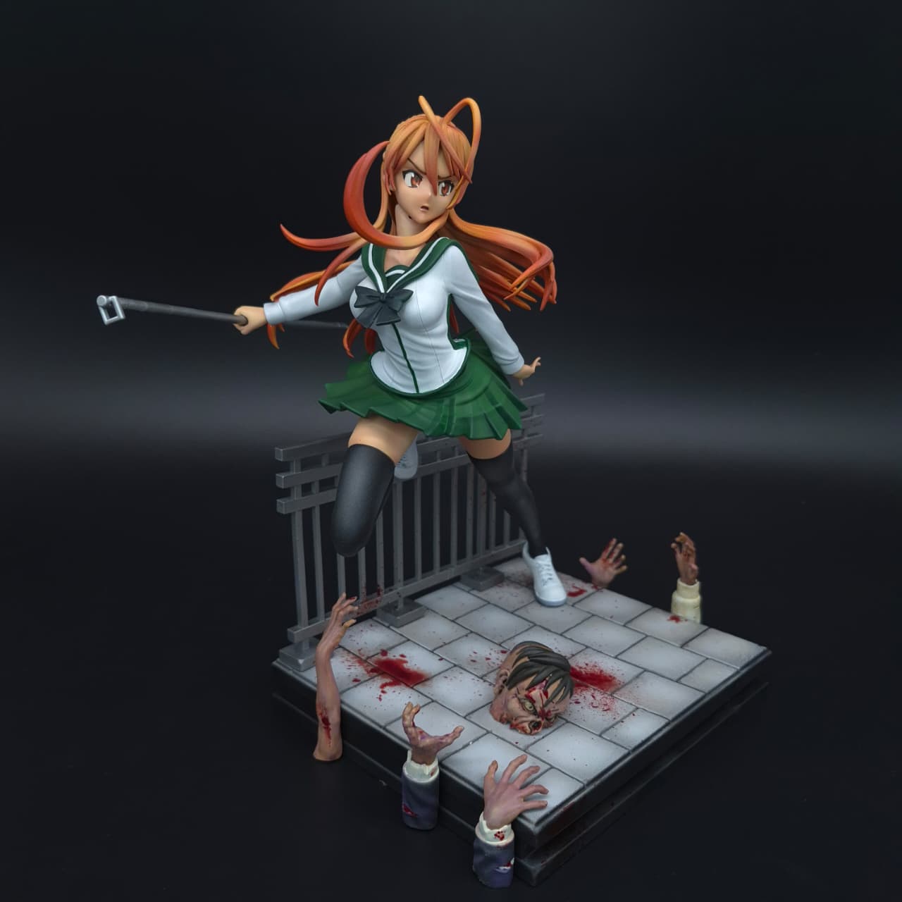 Rei Miyamoto- Highschool of the Dead - Figura de Acción 22.5 cm- En Caja - Resina