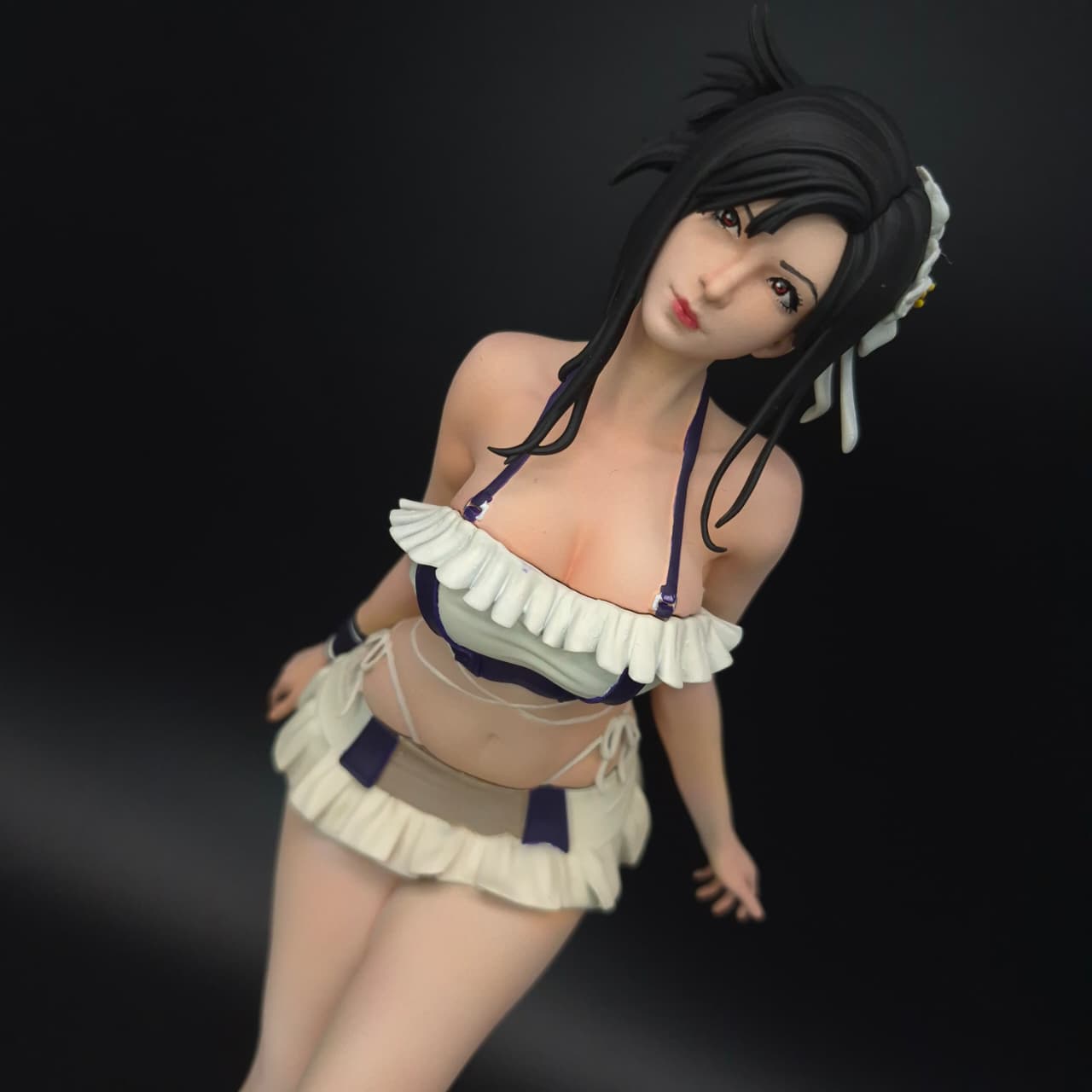 Tifa Lockhart- Final Fantasy- Figura de Acción 32 cm - En Caja - Resina