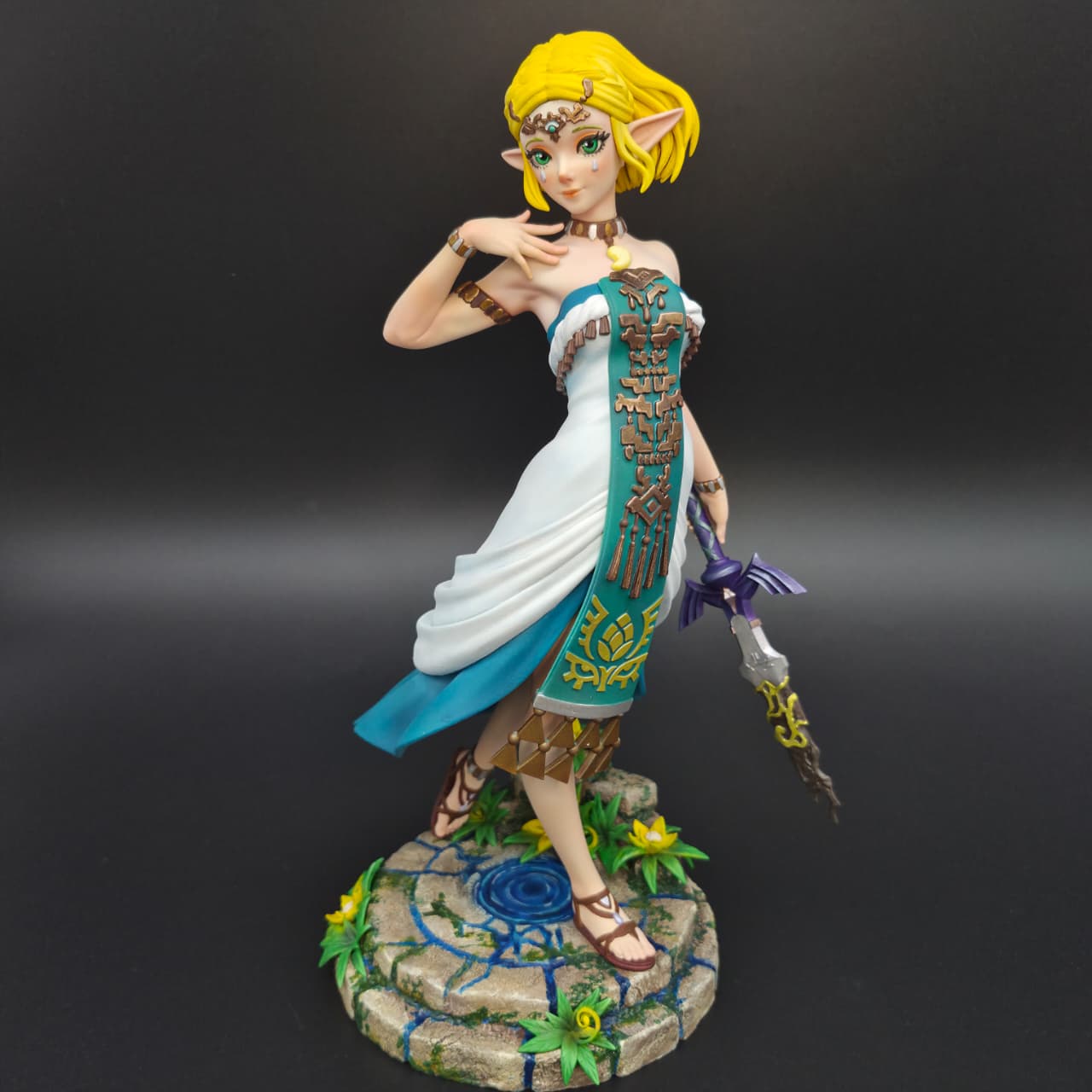 Princesa Zelda- The Legend of Zelda - Figura de Acción 30cm - En Caja - Resina