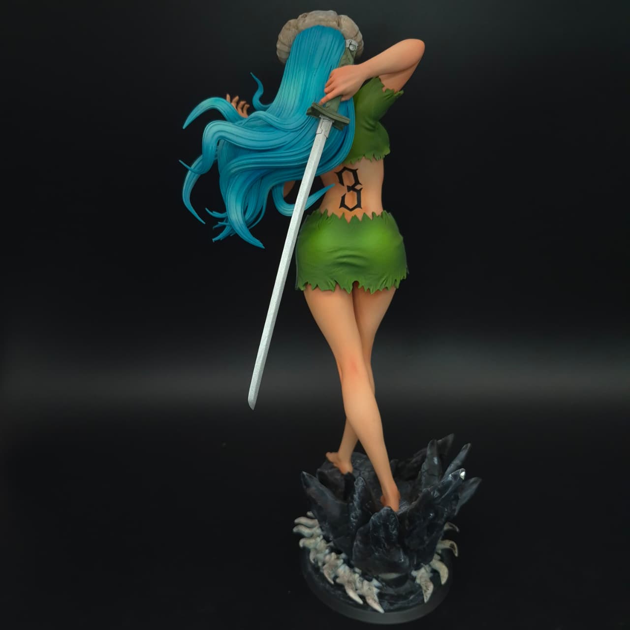 Nelliel- Bleach- Figura de Acción 35cm - En Caja