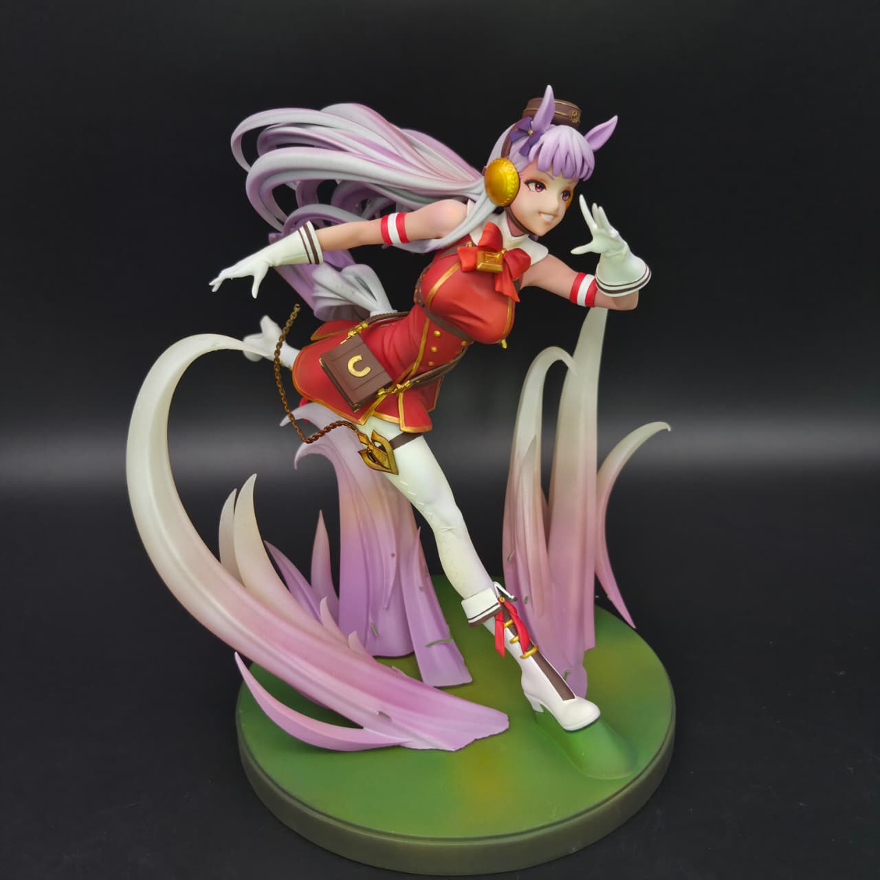 Gold Ship- Uma Musume- Figura de accion- 25 cm- En caja