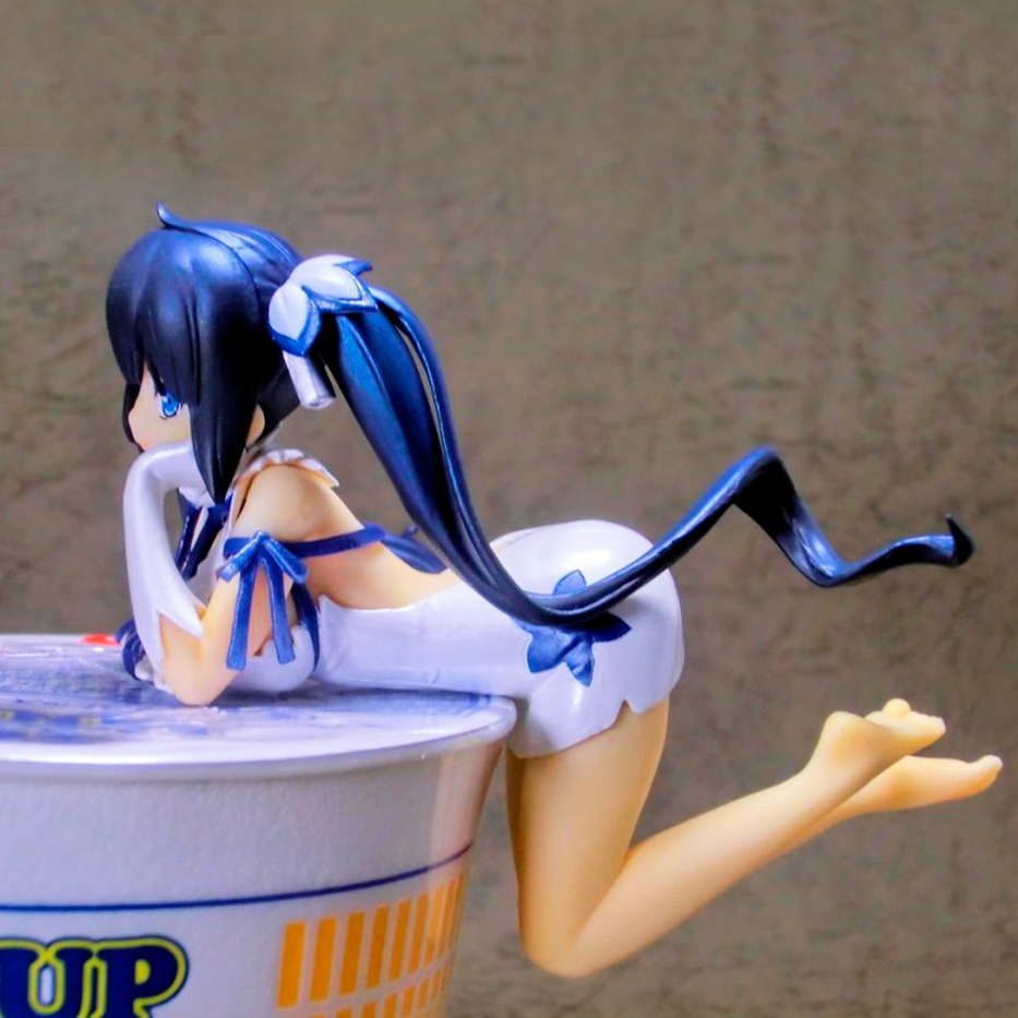 Hestia Noodle Stopper - Danmachi- Figura de Acción 12 cm - En Caja - PVC / Plástico