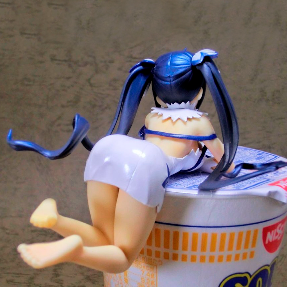 Hestia Noodle Stopper - Danmachi- Figura de Acción 12 cm - En Caja - PVC / Plástico