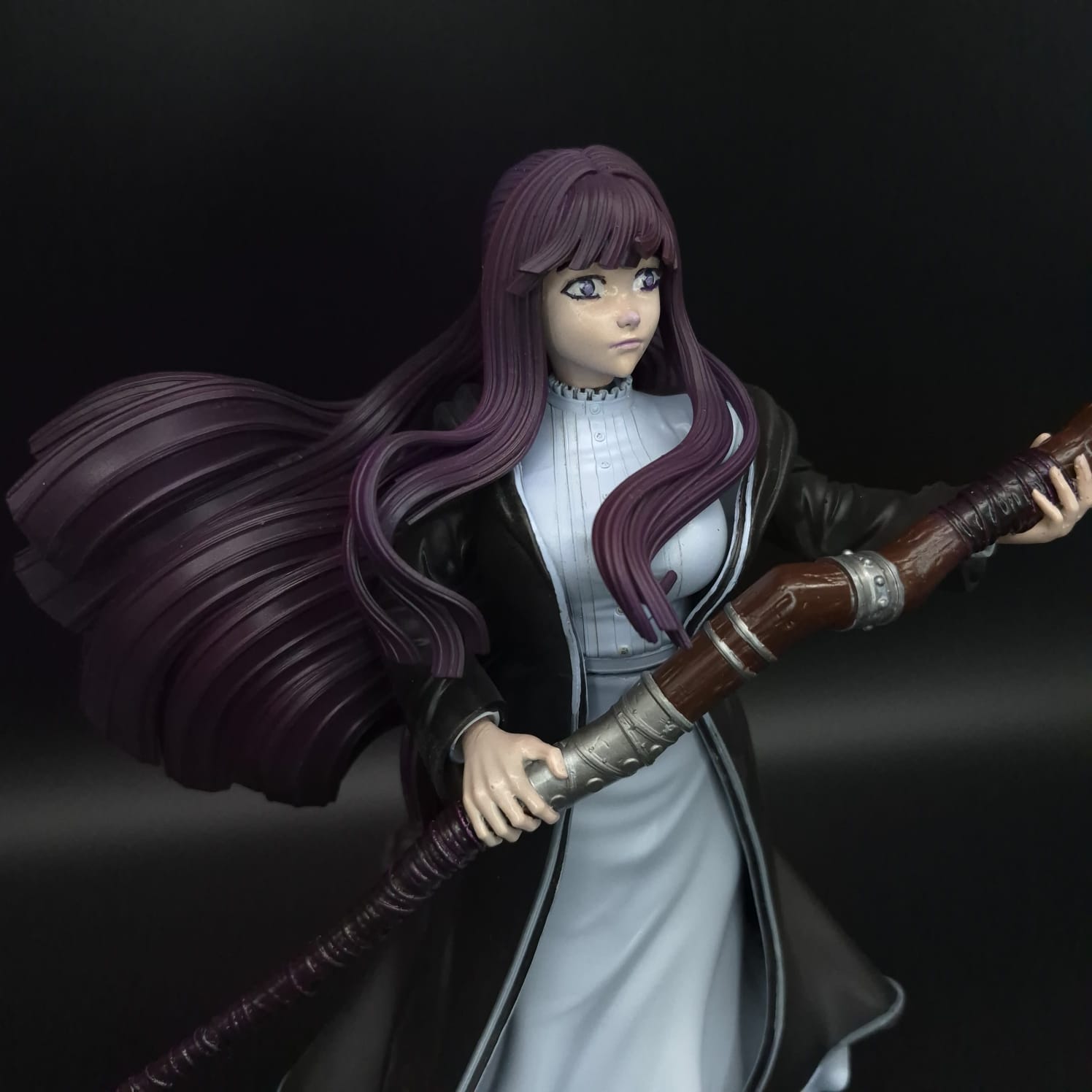 Fern- Soso no Frieren  - Figura de Acción 34 cm - En Caja - Resina