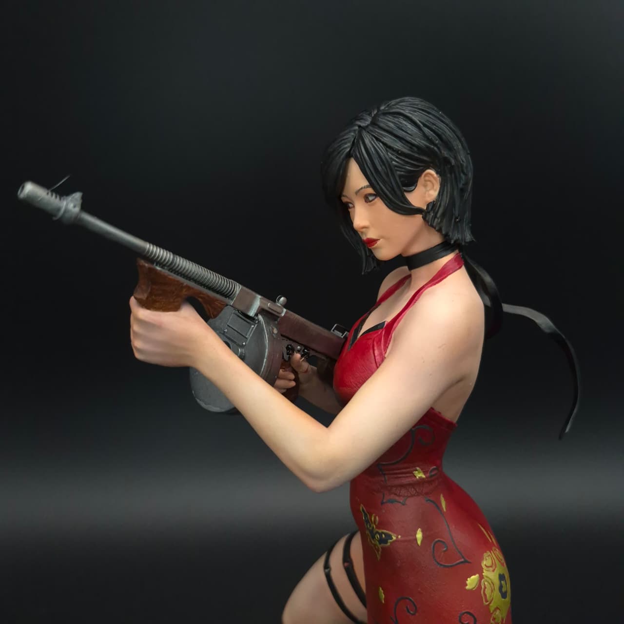 Ada Wong -Resident Evil - Figura de Acción 33 cm - En Caja - Resina