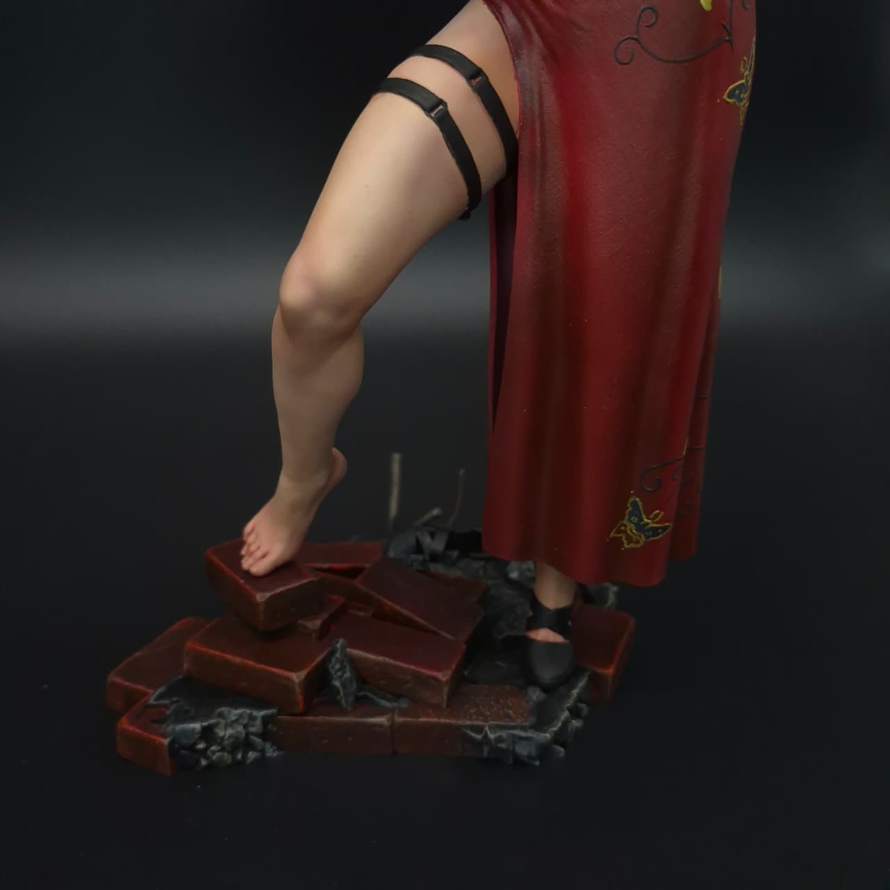 Ada Wong -Resident Evil - Figura de Acción 33 cm - En Caja - Resina