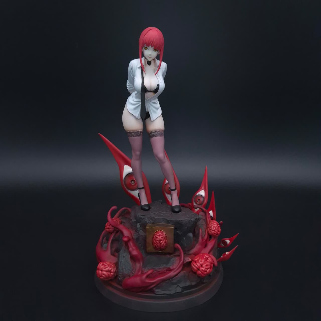 Makima- Chainsaw Man -Figura de Acción 24 cm - En Caja - Resina