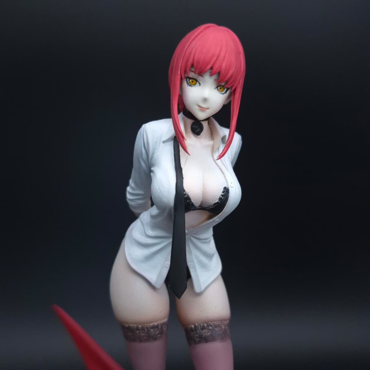 Makima- Chainsaw Man -Figura de Acción 24 cm - En Caja - Resina