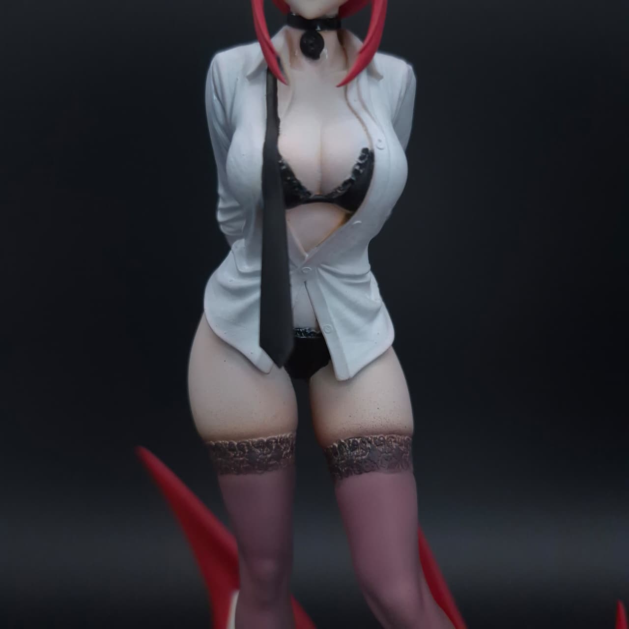 Makima- Chainsaw Man -Figura de Acción 24 cm - En Caja - Resina