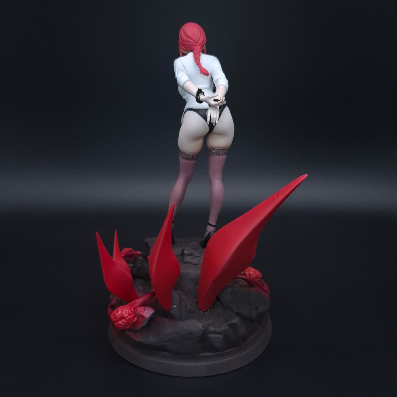 Makima- Chainsaw Man -Figura de Acción 24 cm - En Caja - Resina