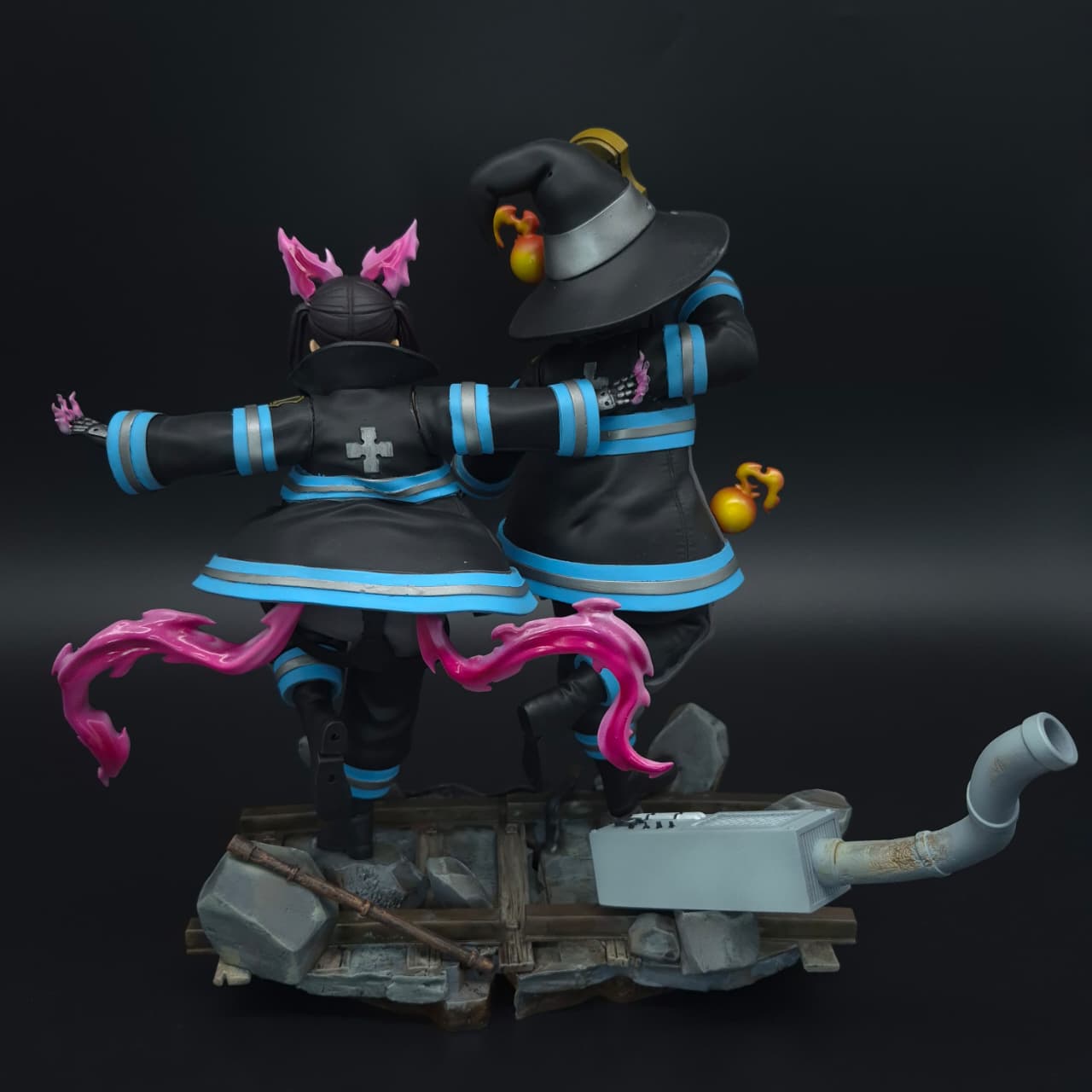 Tamaki y Maki - Fire Force- Figuras de Acción - En Caja - Resina