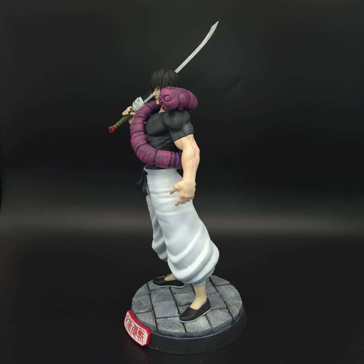Toji Fushiguro- Jujutsu kaisen- Figura de Acción 37.5 cm - En Caja - Resina