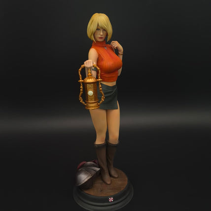 Ashley Graham - Resident Evil- Figura de Acción 31.5 cm - En Caja - Resina