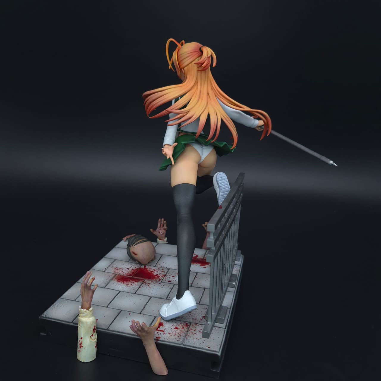 Rei Miyamoto- Highschool of the Dead - Figura de Acción 22.5 cm- En Caja - Resina