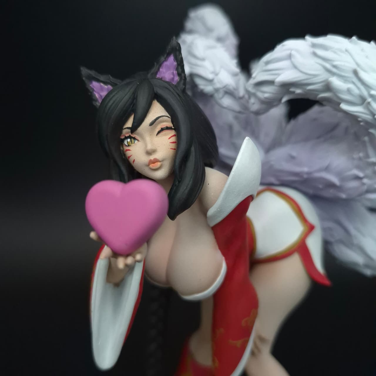 Ahri- League of Legends - Figura de Acción 24.5 cm - En Caja- Resina