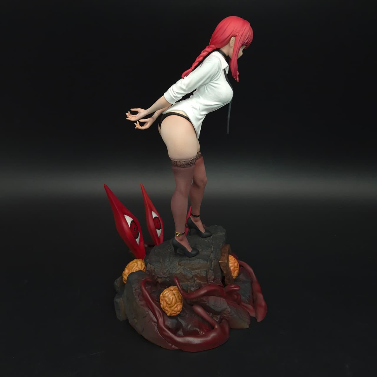 Makima- Chainsaw Man -Figura de Acción 24 cm - En Caja - Resina