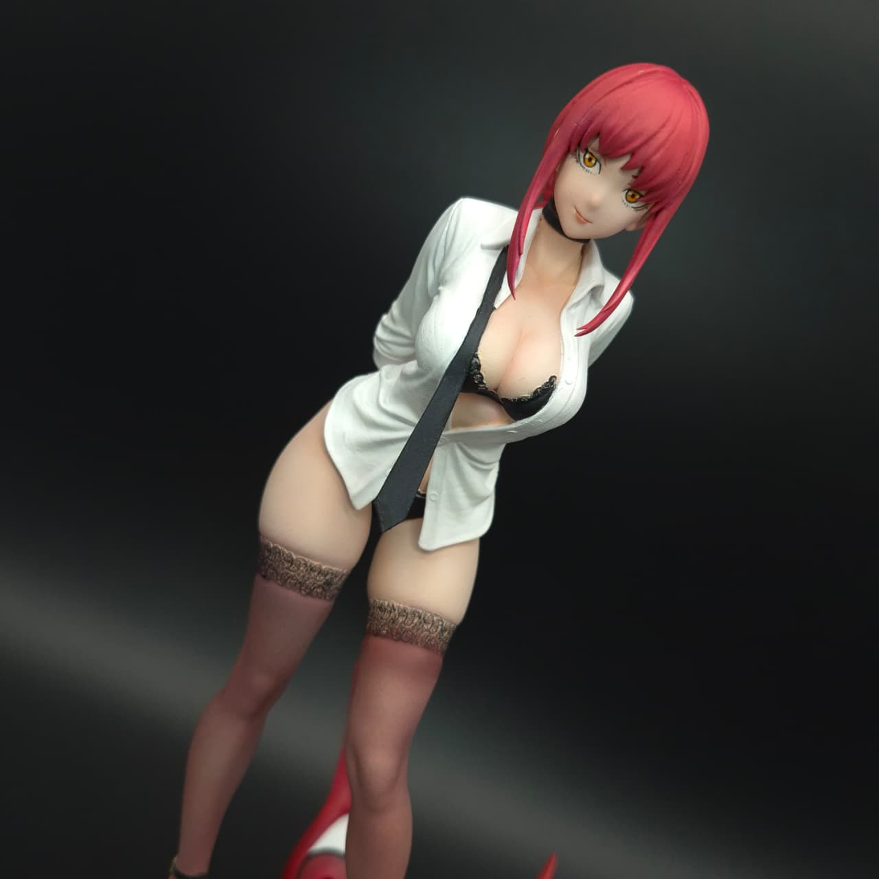 Makima- Chainsaw Man -Figura de Acción 24 cm - En Caja - Resina