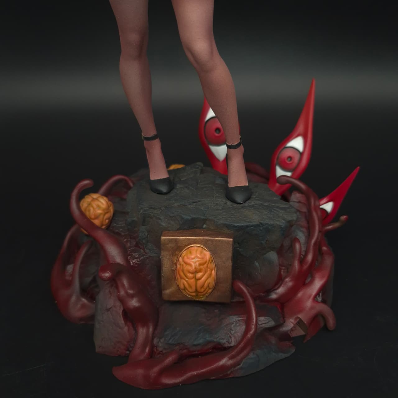 Makima- Chainsaw Man -Figura de Acción 24 cm - En Caja - Resina