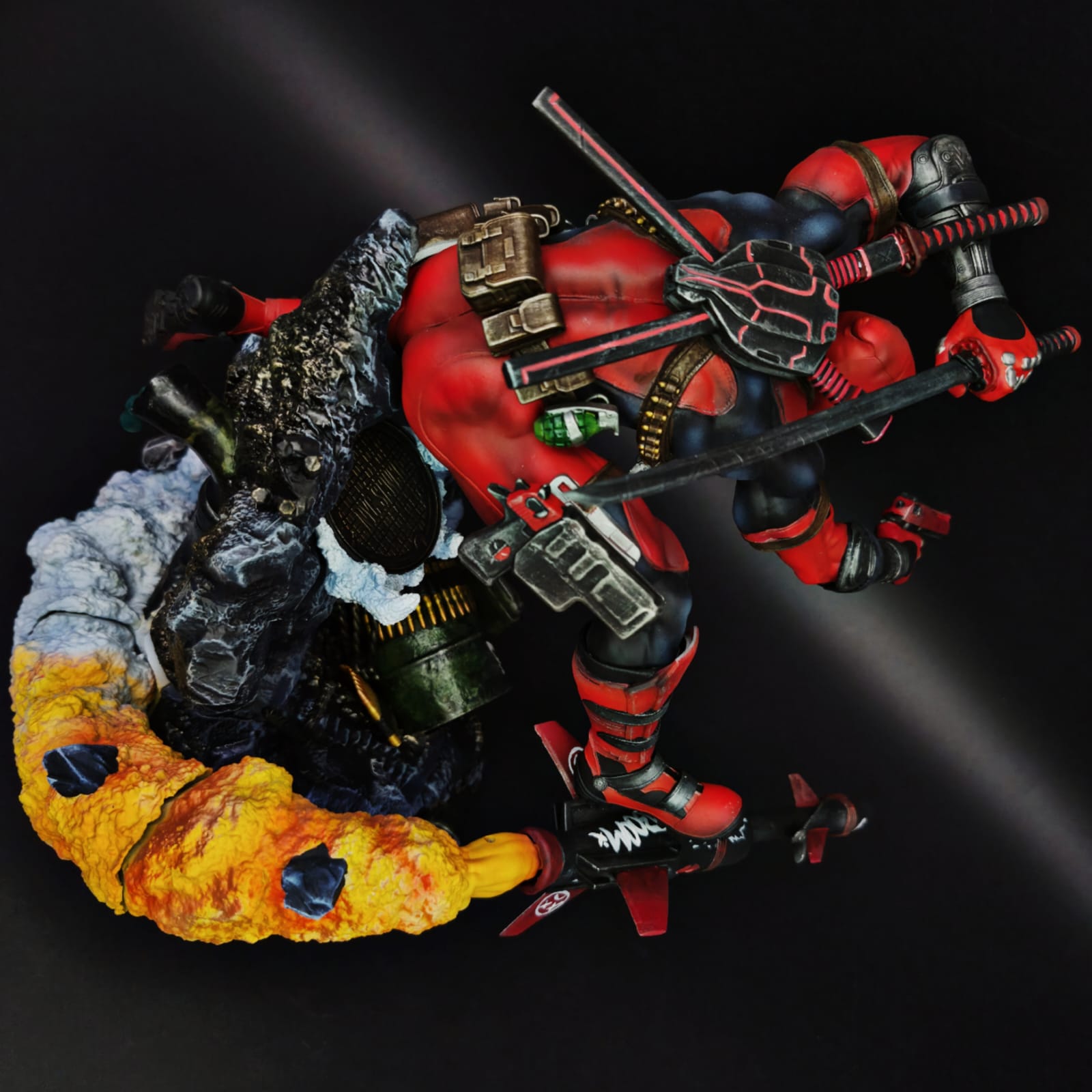Deadpool- Marvel- Figura de accion- 25 cm- En caja