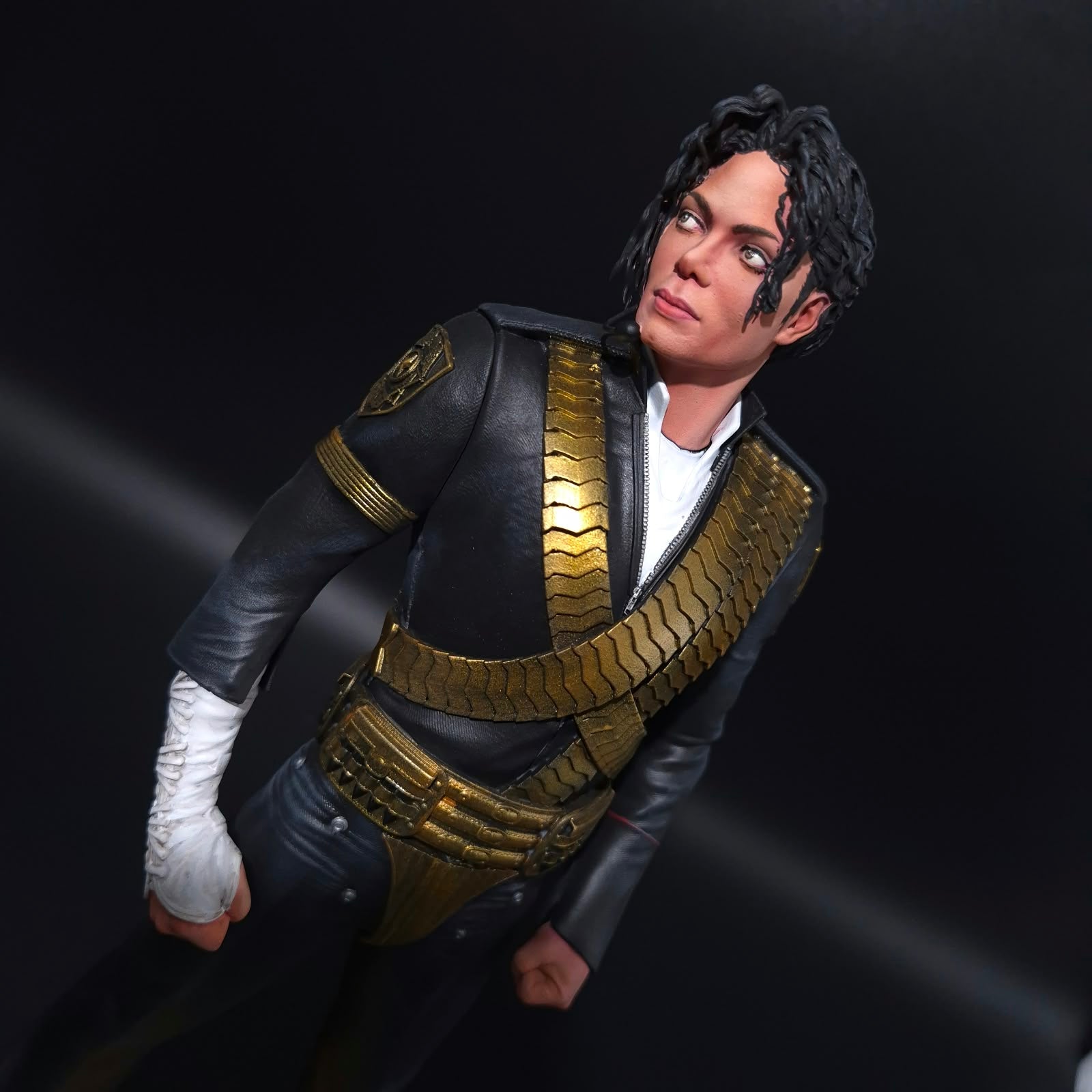 Michael Jackson- Figura de Acción 34 cm - En Caja