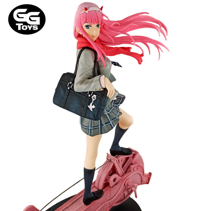 Zero Two - Darling in the Franxx - Figura de Acción 28 cm - En Caja - PVC / Plástico